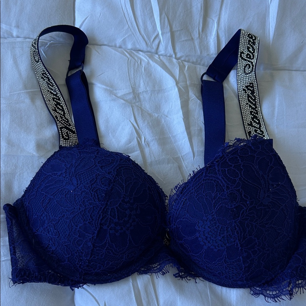 Victoria’s Secret very sexy bra